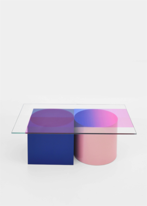 low table COMPOSITION blue front